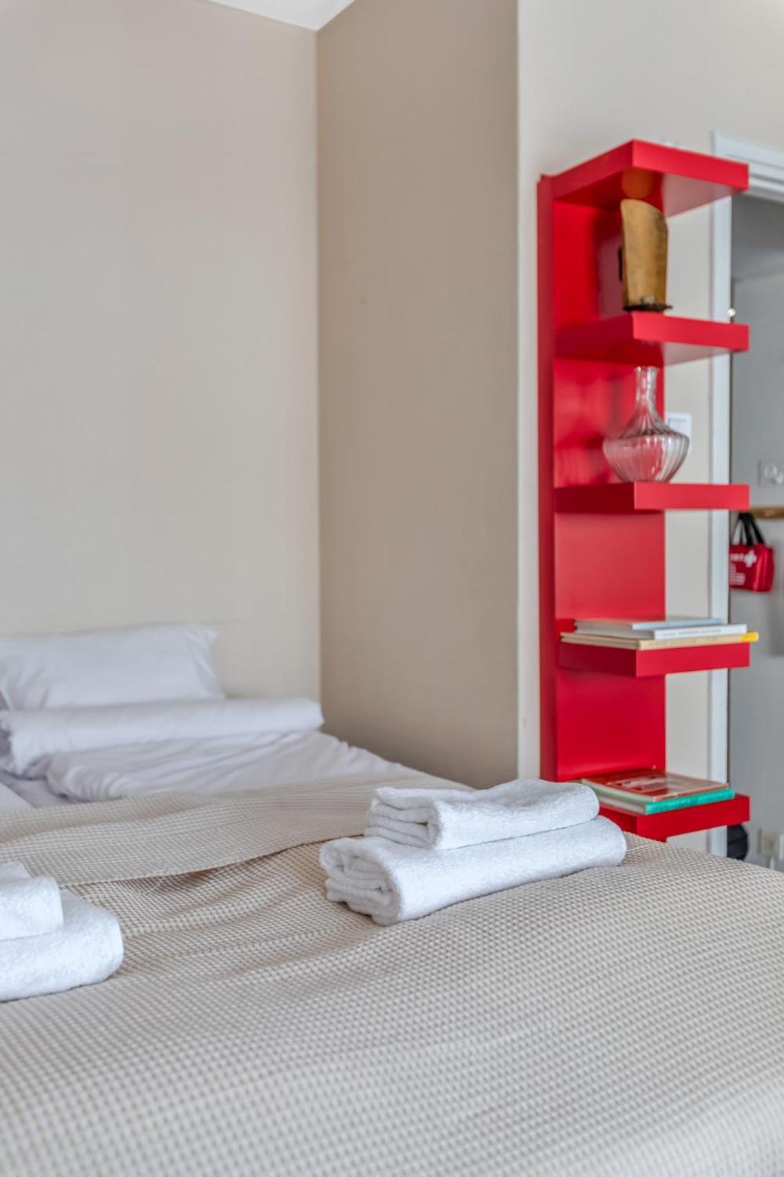 Vibrant And W Netflix, Wifi, 200m Tram And Bus Appartement *