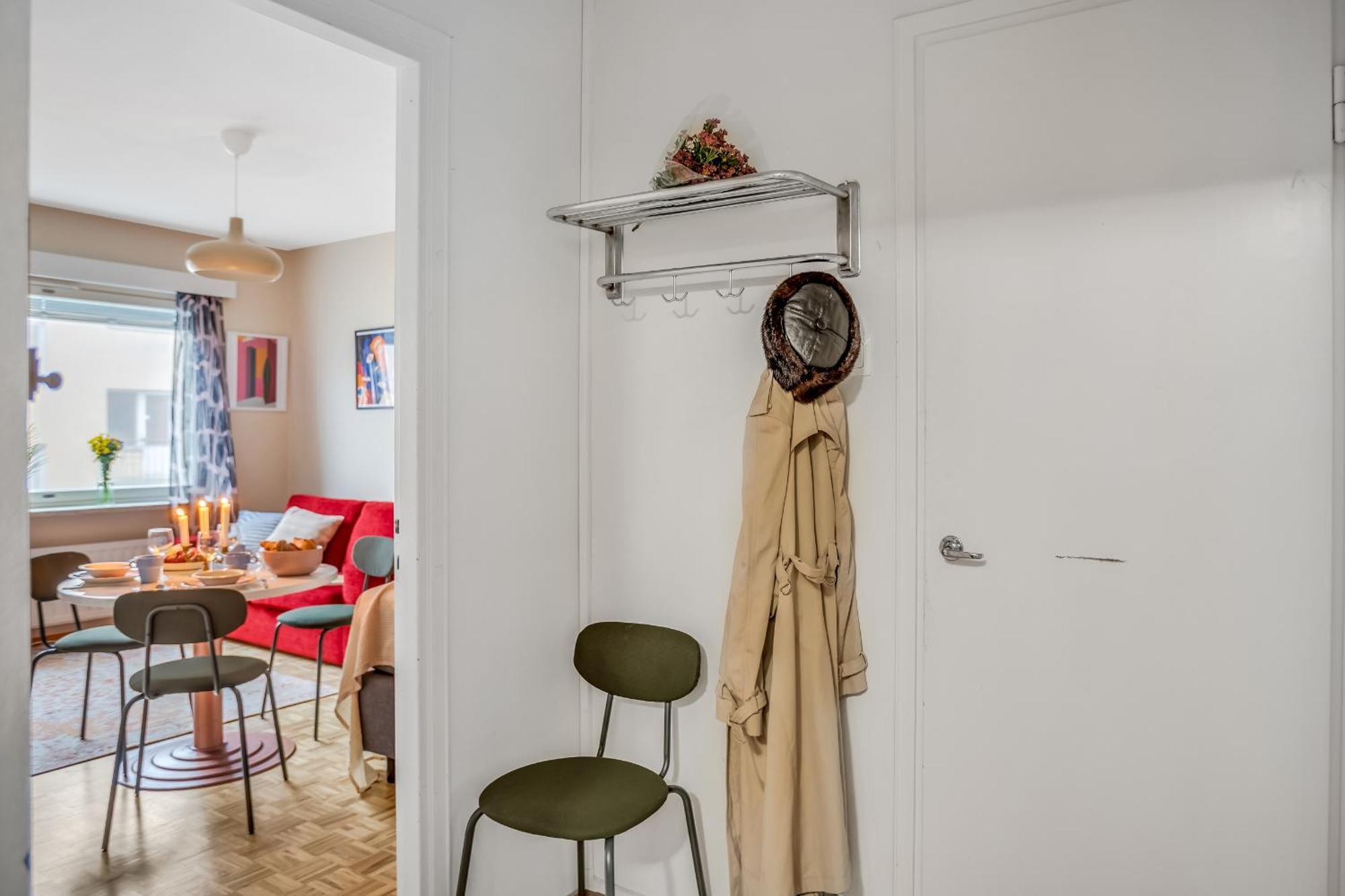 Vibrant And W Netflix, Wifi, 200m Tram And Bus Apartment *