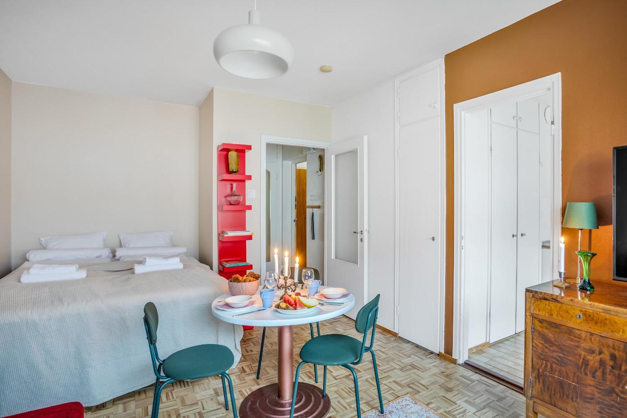 Apartment Vibrant And W Netflix, Wifi, 200m Tram And Bus Helsinki